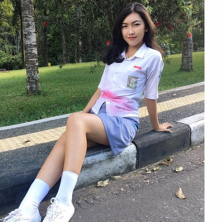 Video Video Viral 2025 Indonesia Tatapan Membara, Hasrat Tak Terbendung Sma Wiwik Top Global